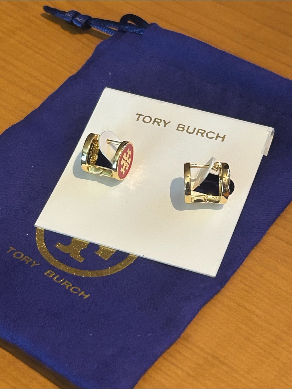 Tory Burch Red and Gold double sided Huggie earrings - Picture 2 of 3